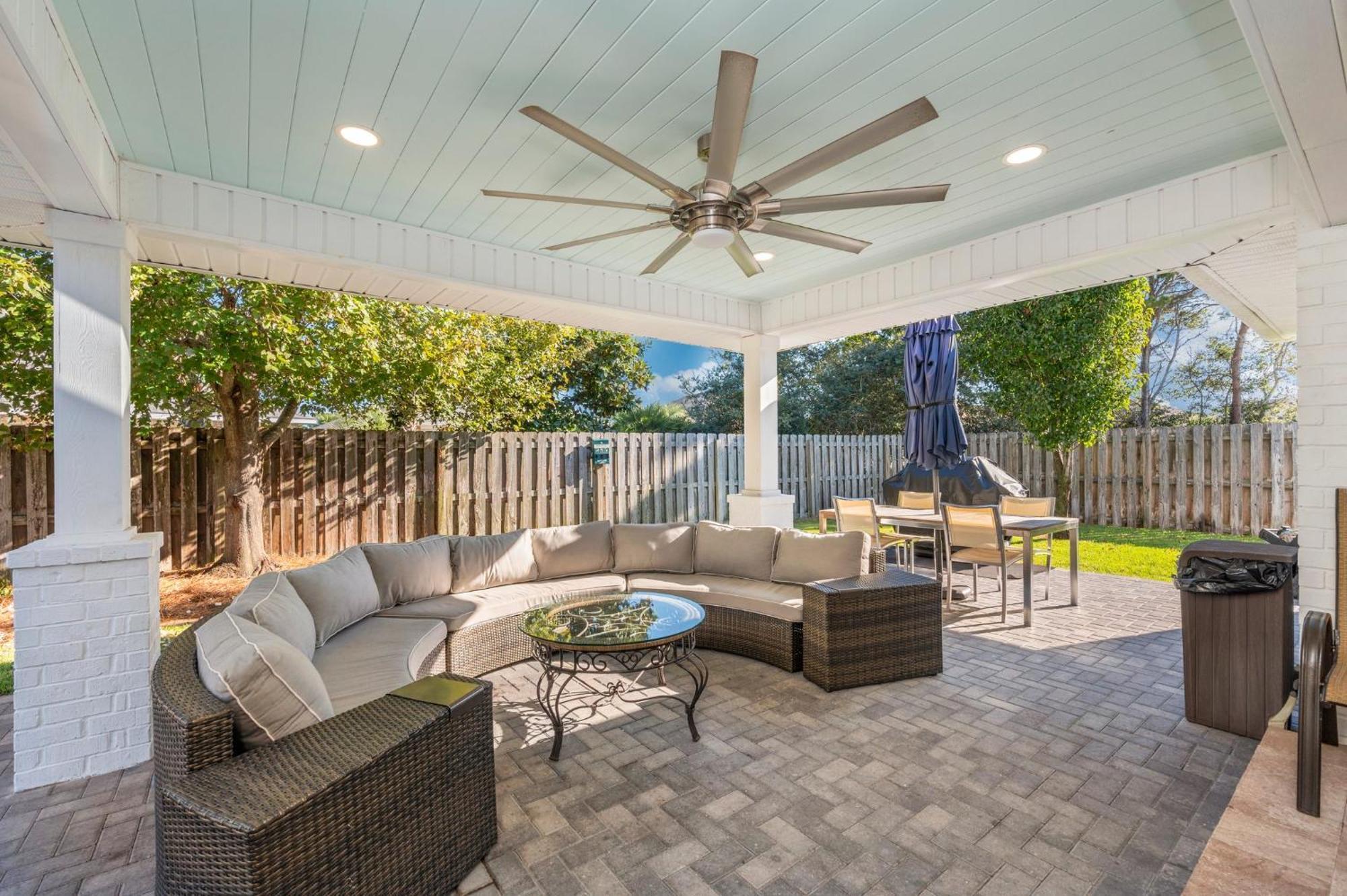 Beautiful Pet Friendly Home! New Tropical Pool, Opt Golf Cart And Pool Heat, Minutes To Beach Destin Exterior foto